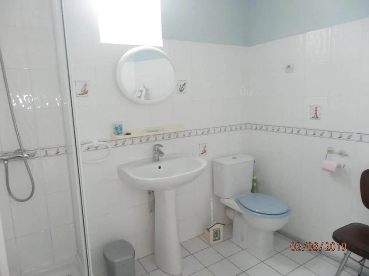 Holiday home Gite Pres De St Malo Cancale Et Le Mt St Michel La Fresnais France