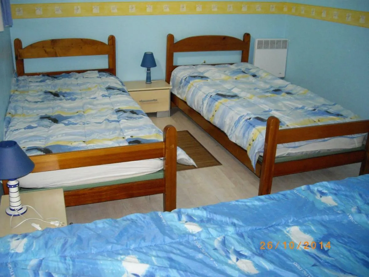 Holiday home Gite Pres De St Malo Cancale Et Le Mt St Michel La Fresnais France
