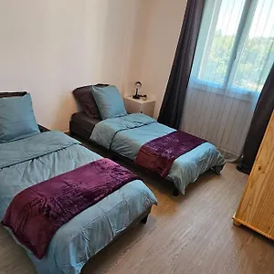 Trois Pieces Au Coeur D'antibes ! Proche Plage Et Parking A Disposition Appartement Antibes